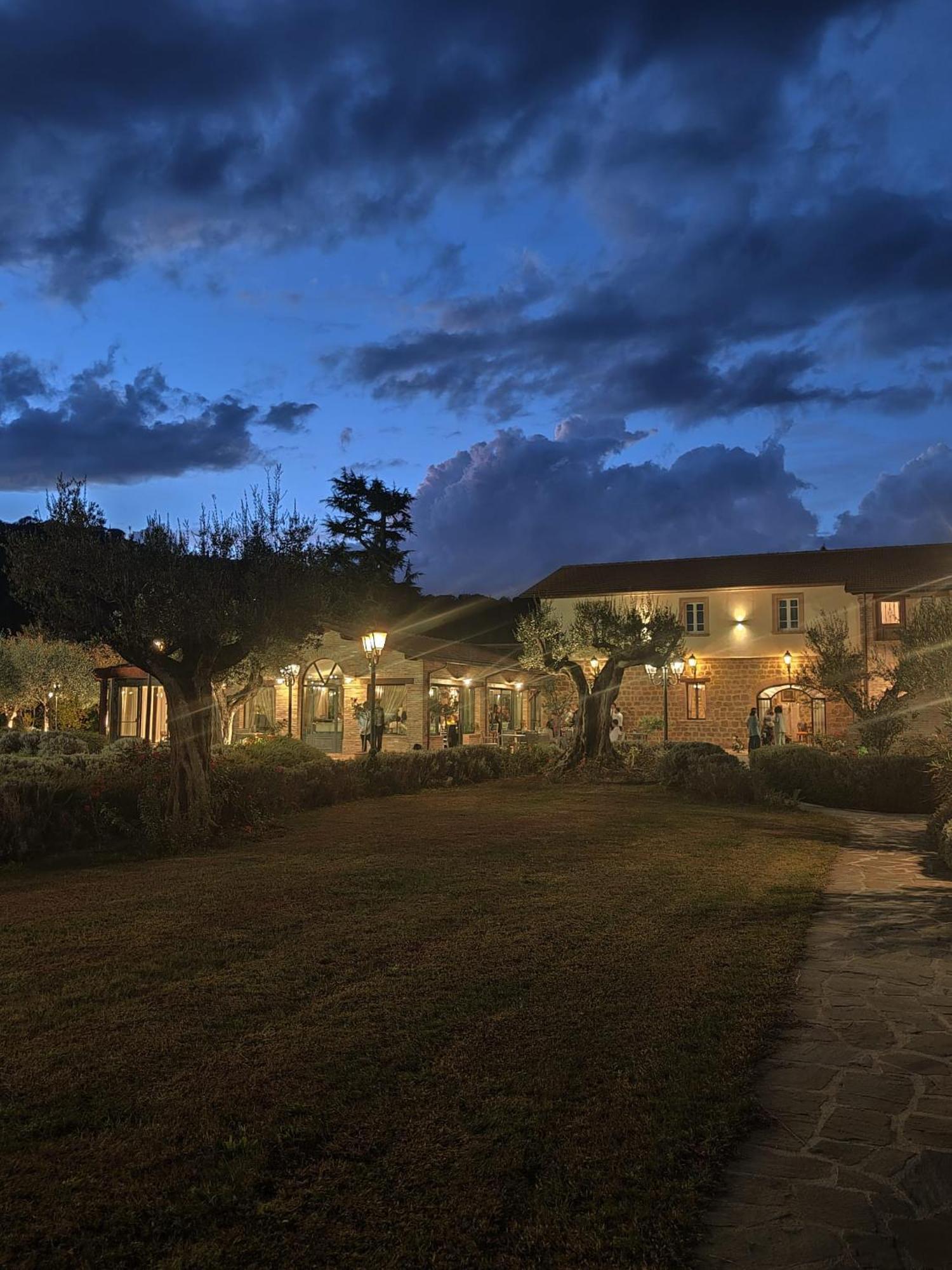 Borgo Sante Country House Ponte Valleceppi Buitenkant foto